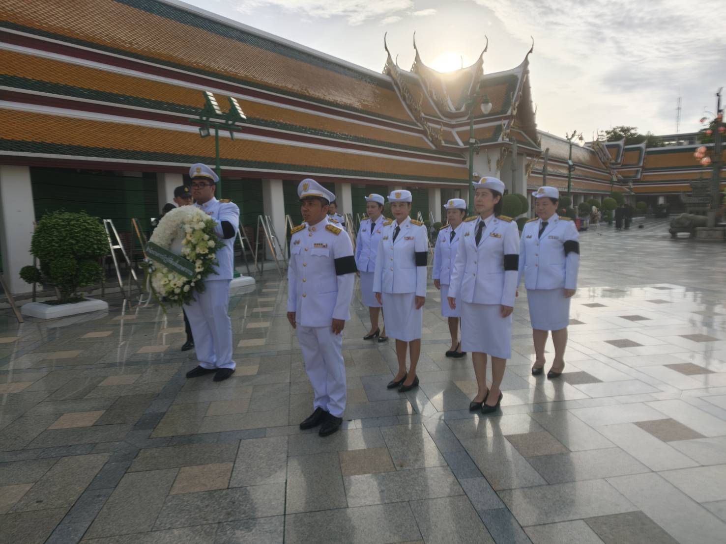 title - ส.ป.ก. ร่วมวางพวงมาลาถวายราชสักการะ พระบาทสมเด็จพระปรเมนทรมหาอานันทมหิดล พระอัฐมรามาธิบดินทร